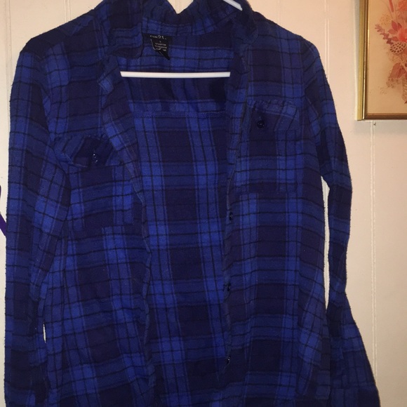 Blue flannel - Picture 2 of 2
